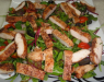 САЛАТ ИЗ ГОРЯЧЕЙ КУРИНОЙ ГРУДИНКИ